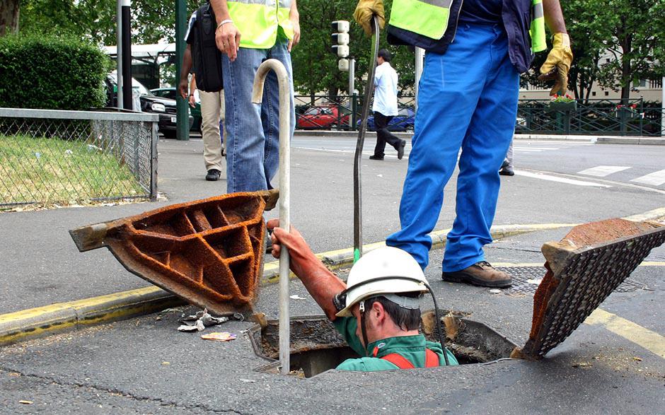 comment déboucher un lavabo Saint-Denis